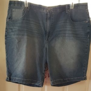 Never worn! Faded Glory Denim shorts.